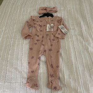 Jessica Simpson Footie One piece with Headband 6-9 months Rose Smoke Floral Girl